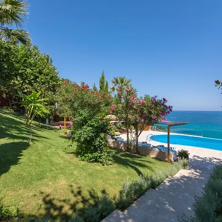 Apartment Seafront Luxury 