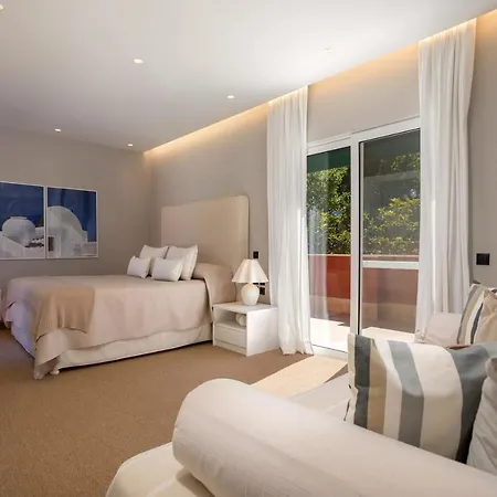 Apartment Seafront Luxury 