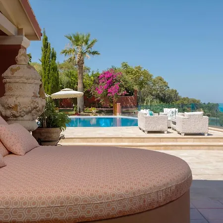 Apartment Seafront Luxury 