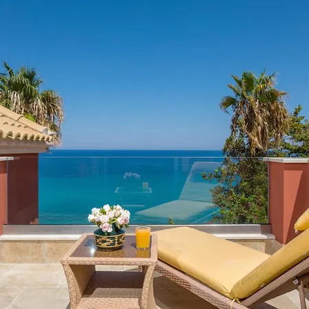 Apartment Seafront Luxury 