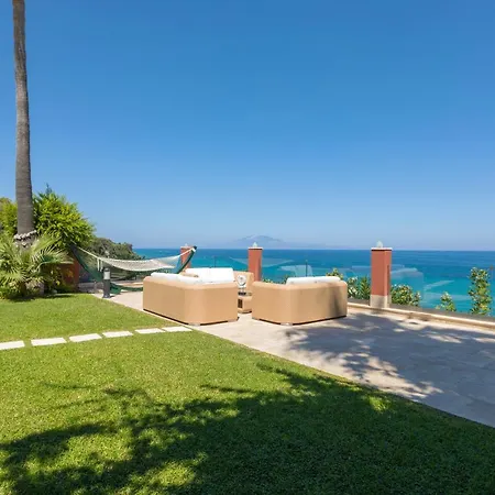 Seafront Luxury 