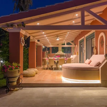 Seafront Luxury 